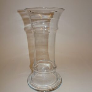 MB, brugt glasvase. Vase i klart glas fra Holmegaard.