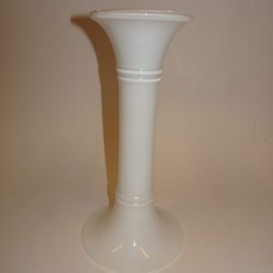 MB stage og vase - vendestage. Hvid.