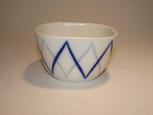 Sukkerskål med Harlekintern. Design Harlekin, Danild, Lyngby Porcelæn