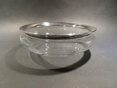 Klart glas med sølvkant. Saturn, skål. Holmegaard. Dybde 20 cm.