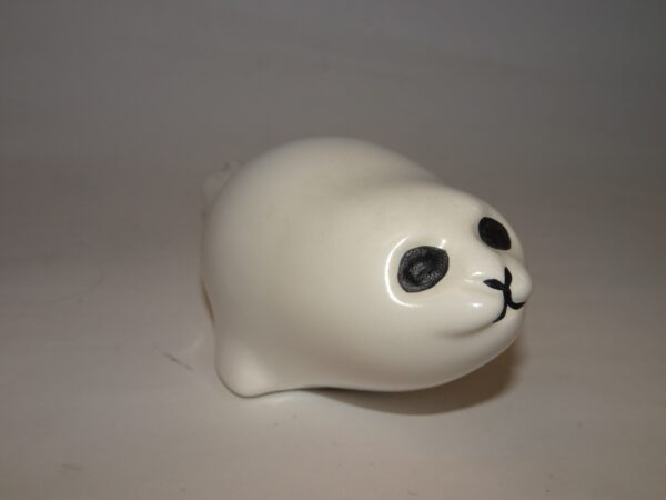 Keramik sæl designet af Paul Hoff for Gustavsberg