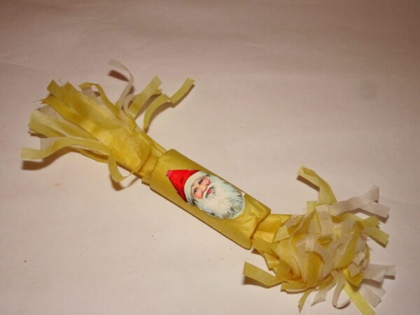 Knallert til juletræet i gult silkepapir, l: 17 cm