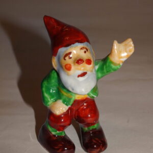 Gammel keramik nisse