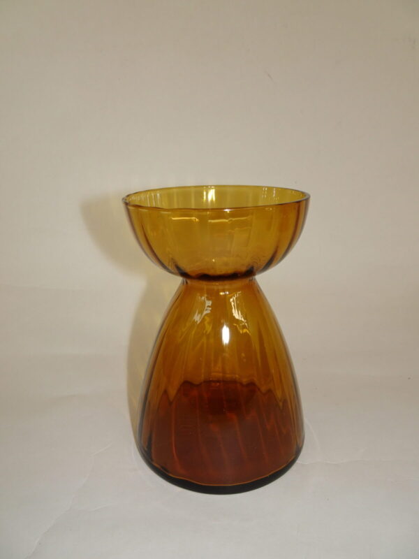 Hyacintglas med optiske riller, brunligt glas