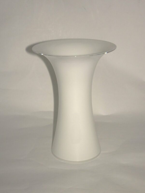 Vase hvidt glas h: 20,8 cm, Primavera, Holmegaard Glasværk